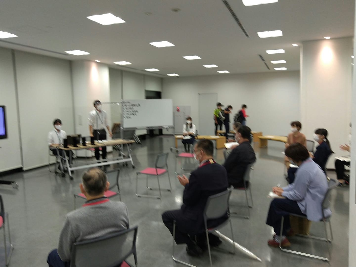 第103回のことば蔵運営会議です 伊丹市立図書館 ことば蔵 コミュニティ Facebook
