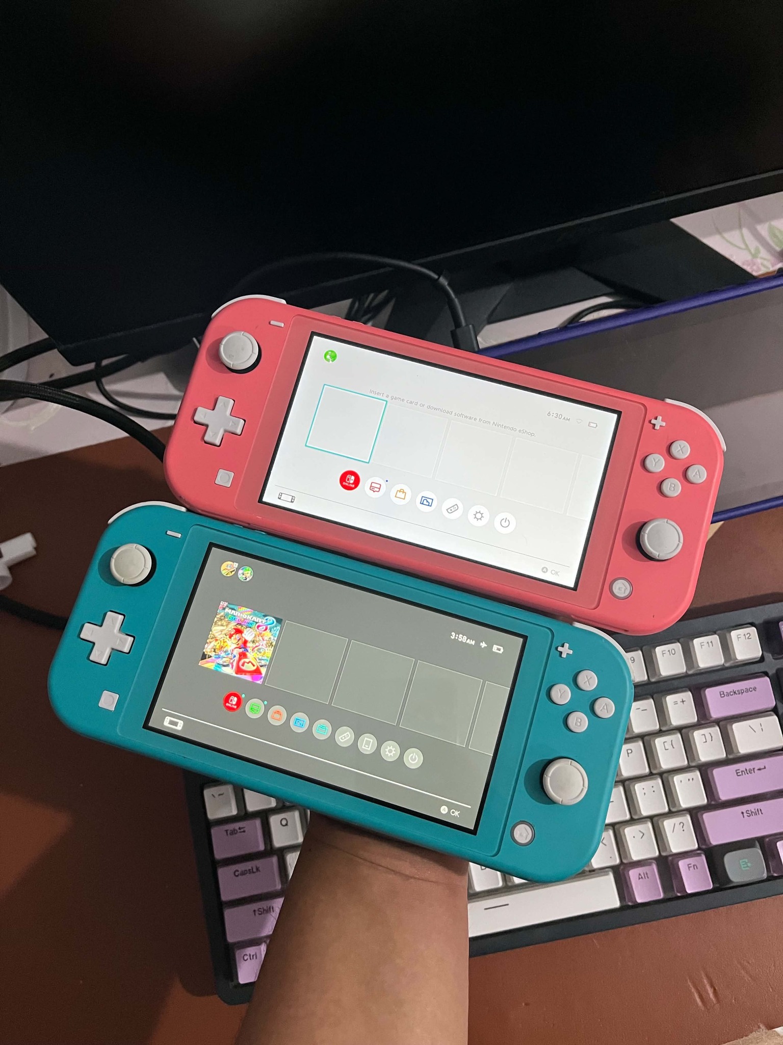Nintendo switch lite $1400‼️ 0S ទតថវិង