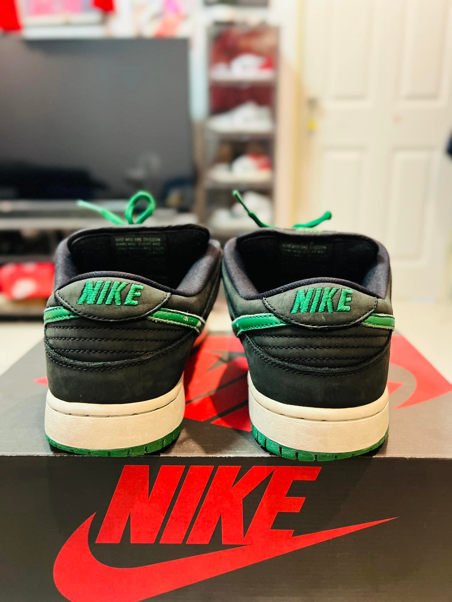 Nike SB Dunk Low Pro J Pack Pine Green Mens“ 💚🖤 ค่าตัว 1,790 บาท