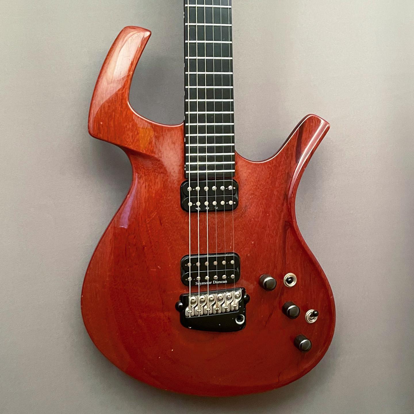 GitWik - The Parker Fly 🦅 This guitar weighs only 4.5lbs...