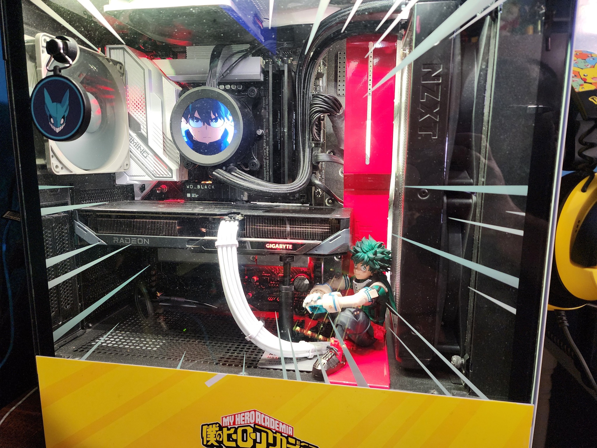 【自作】i7 8700K/16GB/RX6600XT/SSD500GB Upgraded PC with Intel Core i7 and Gigabyte RX 6600 XT