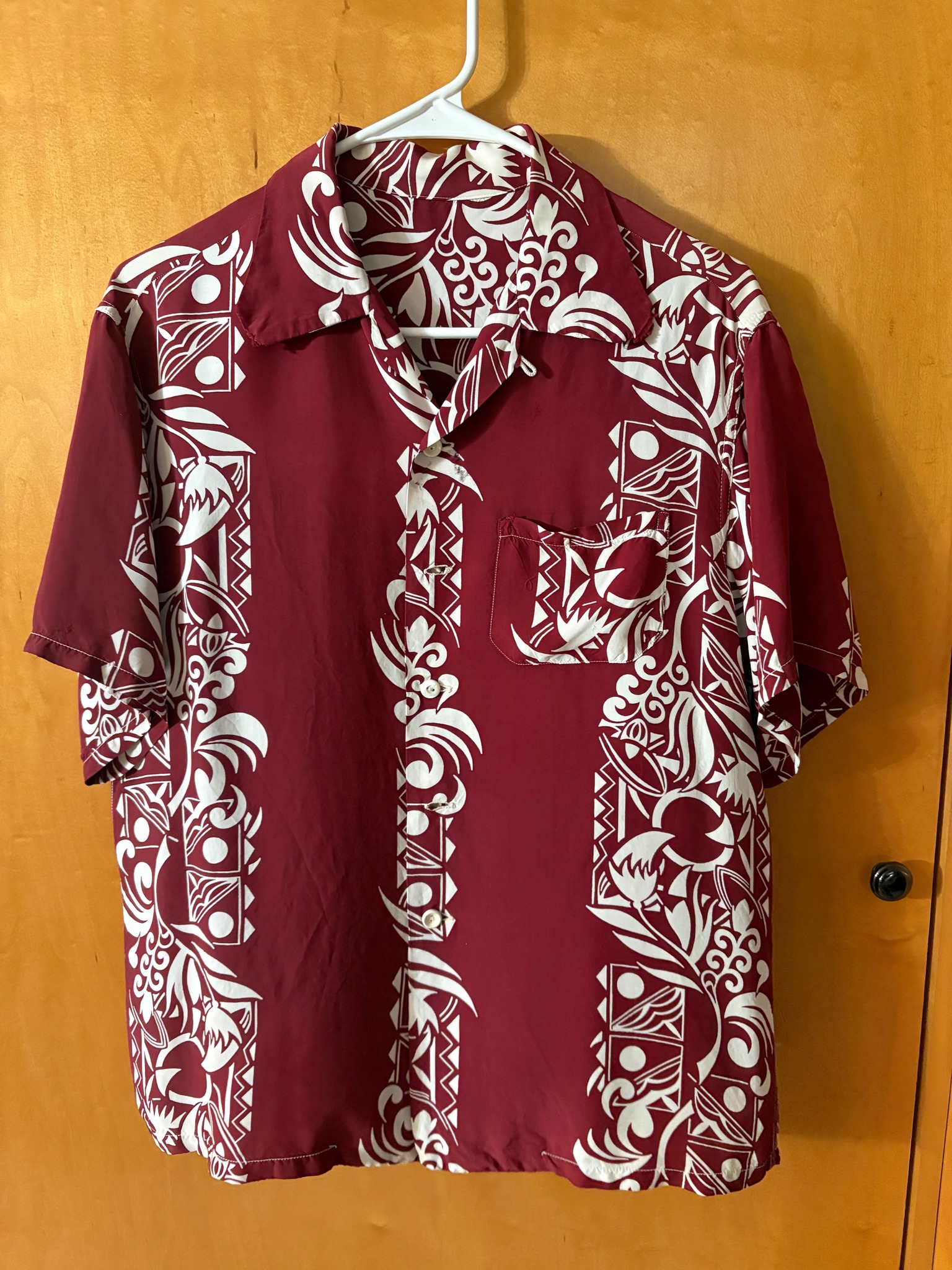 What are the correct buttons for a vintage 1940s-50s Aloha shirt?