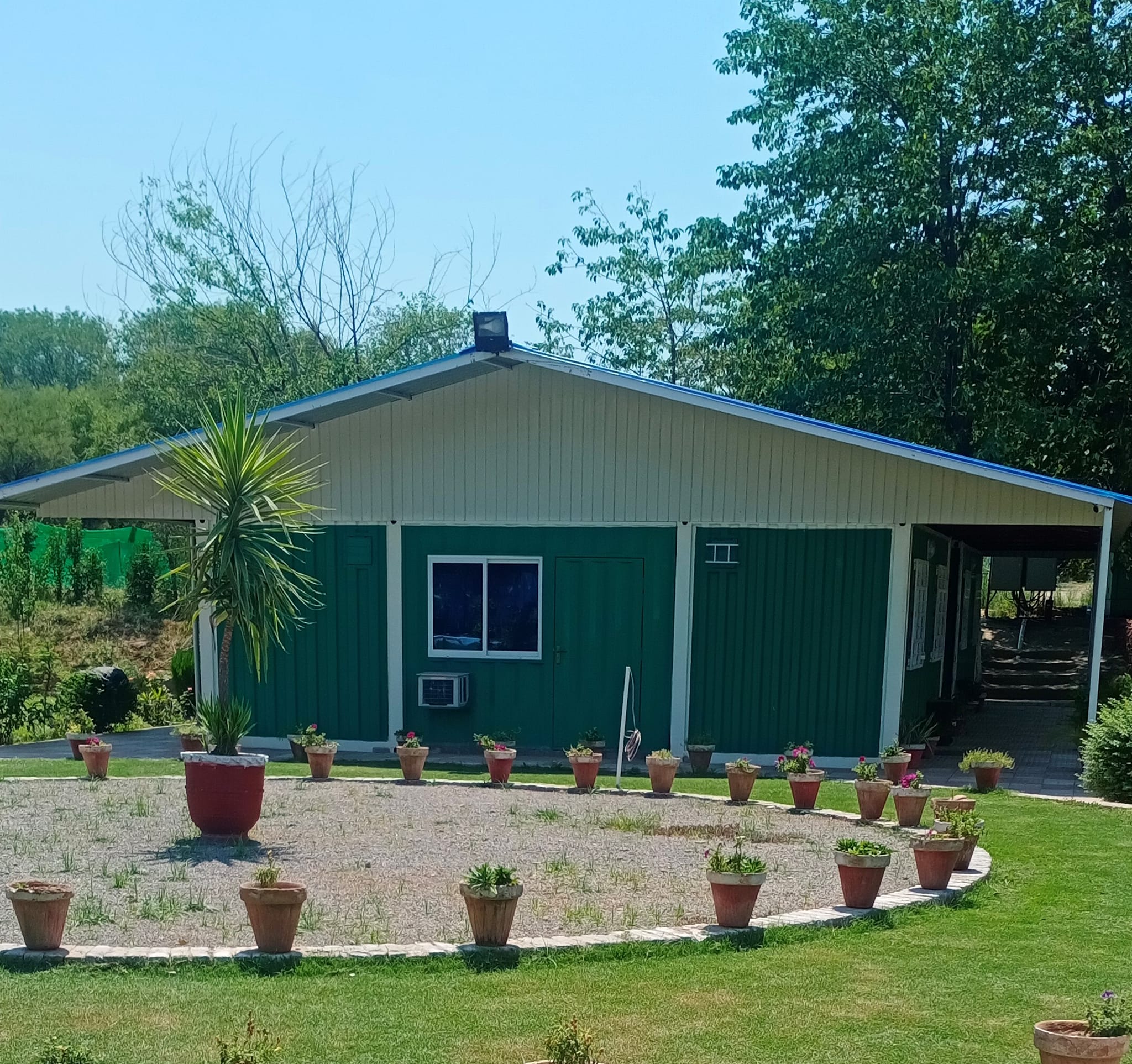 Benefits of... - PAK Engineering Containers and Prefab