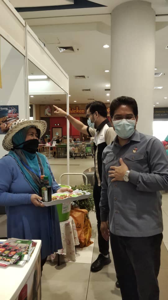 LAWATAN YB DATO'DR MOHAMAD RAFIE K... - Sambal Kicap Maji