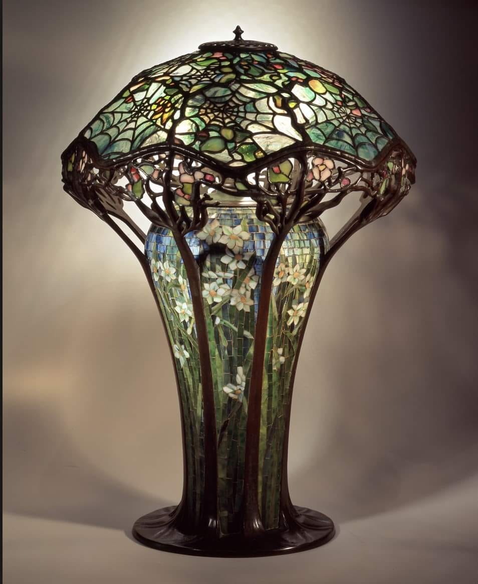 Lamp Louis Comfort Tiffany, Ca.1904-1910. The Museum of Fine Arts