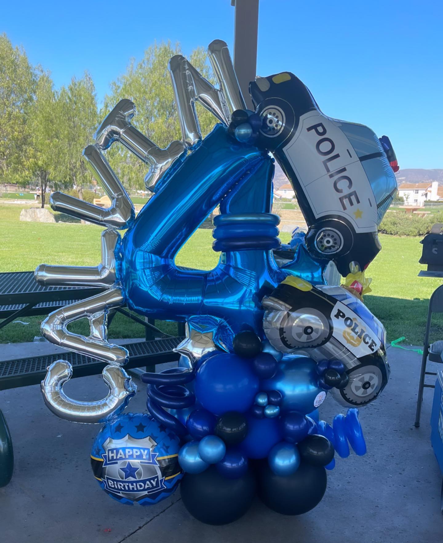 Police themed balloon bouquet... - Coco's Balloon Creations | Facebook