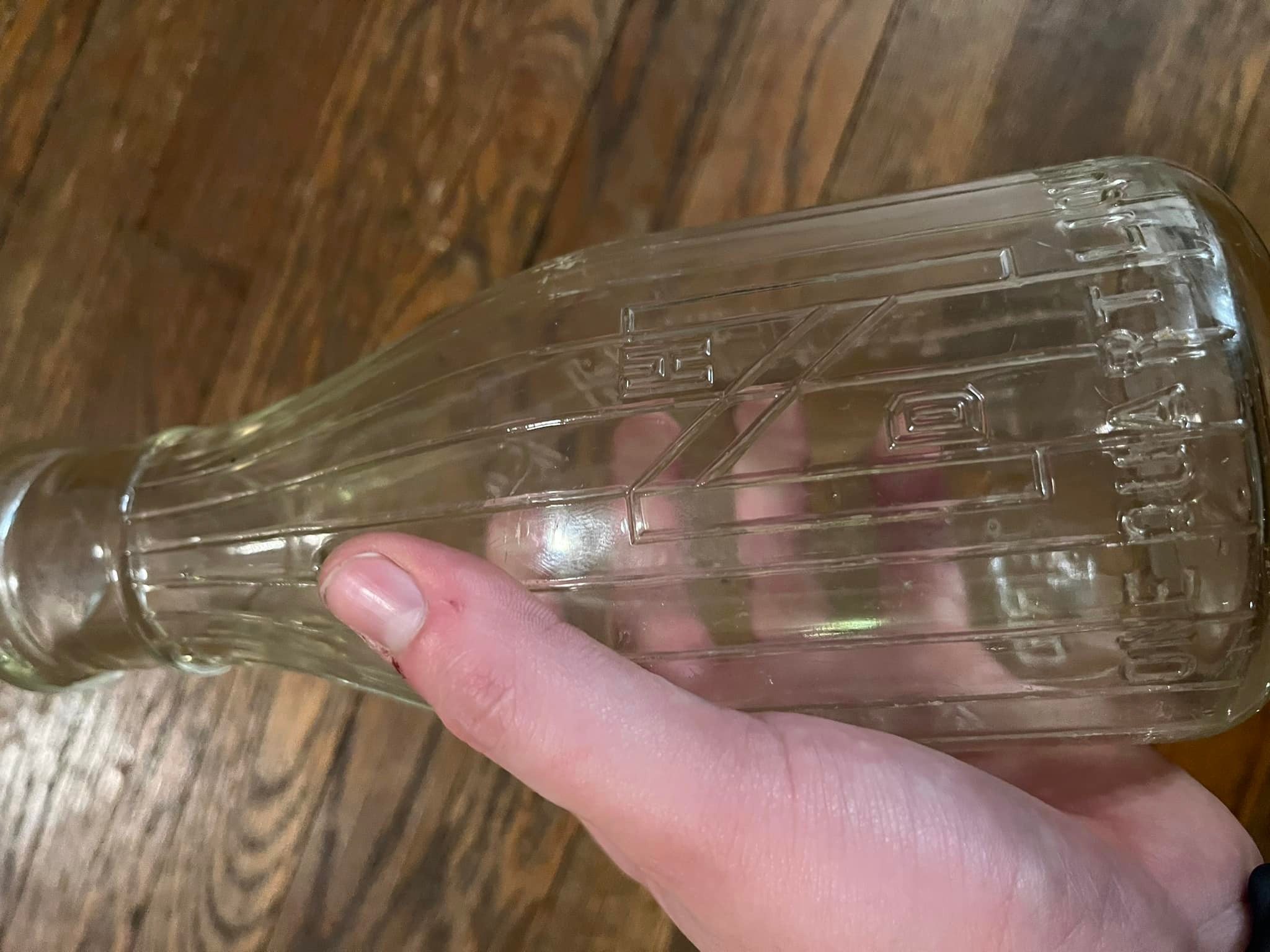 What is the history of North Hill Dairy glass milk bottles?