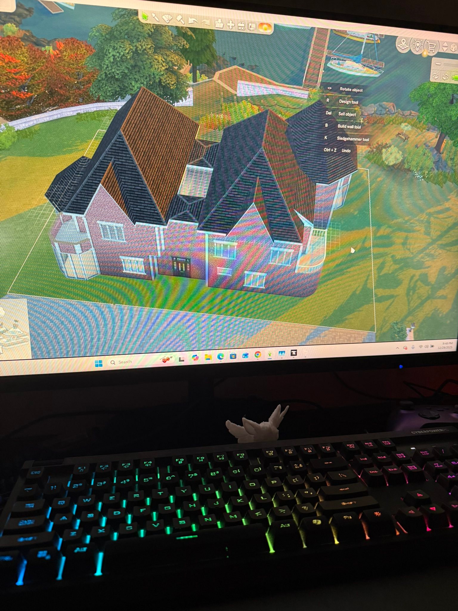 Luxury apartment build in The Sims 4