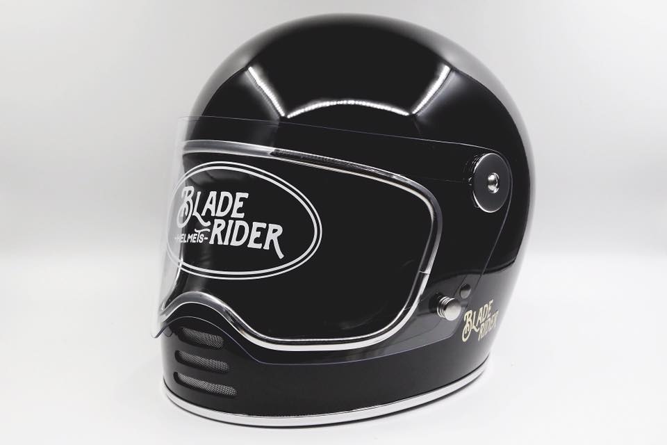 Blade Rider Rocketeer 在這瞬息萬變的社會裡... - Blade Rider Helmet | Facebook