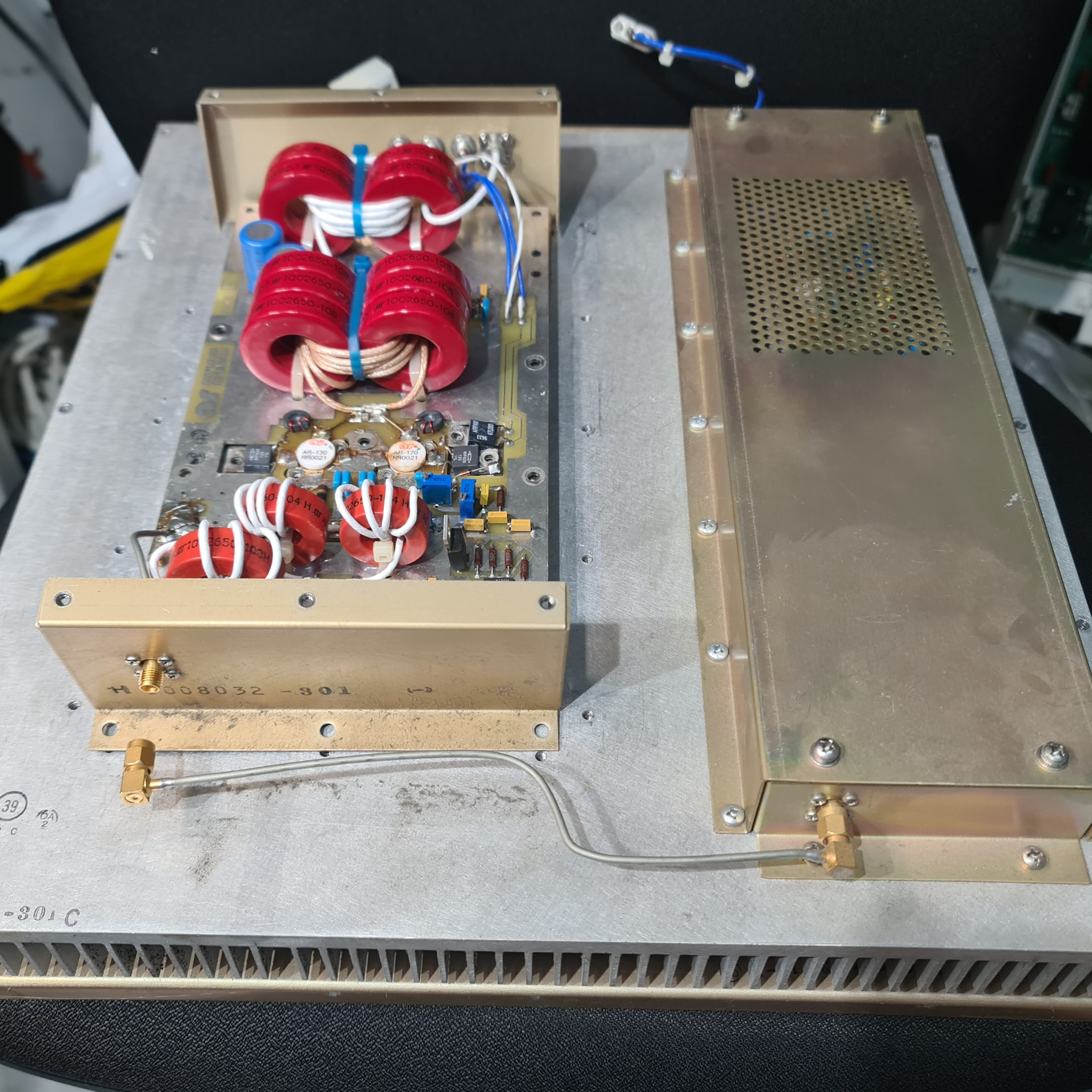 Solid state microwave oven amplifiers found