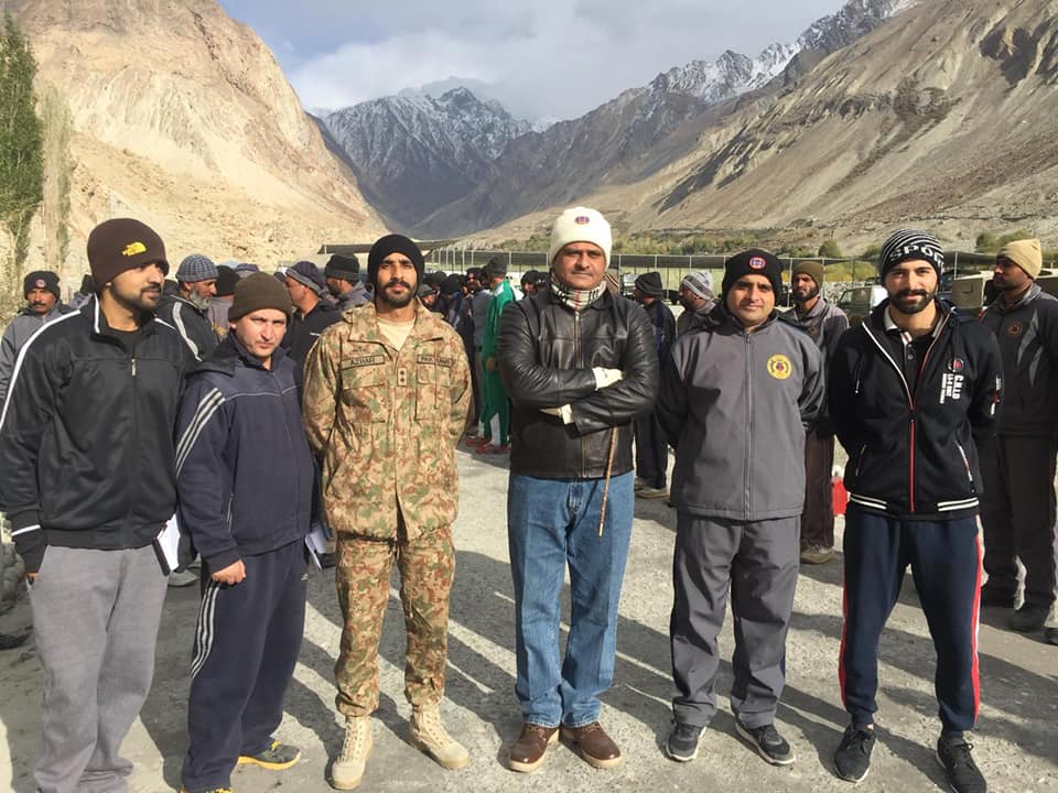 La... - Lieutenant Azhar Abbas Shaheed لیفٹیننٹ اظہر عباس شہید | Facebook