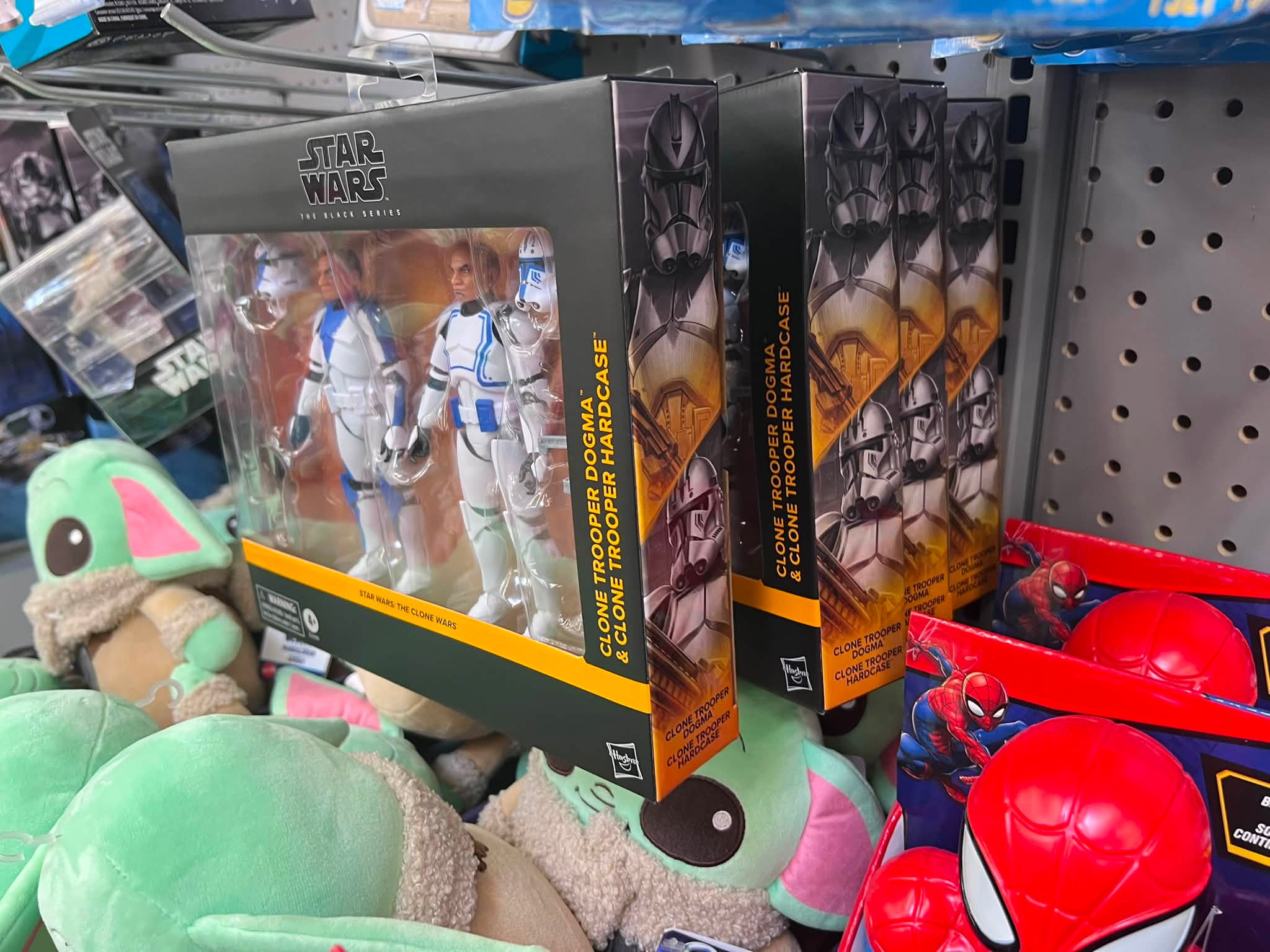 Hasbro Star Wars Black Series 6” Dogma & Hardcase 2-pack will be