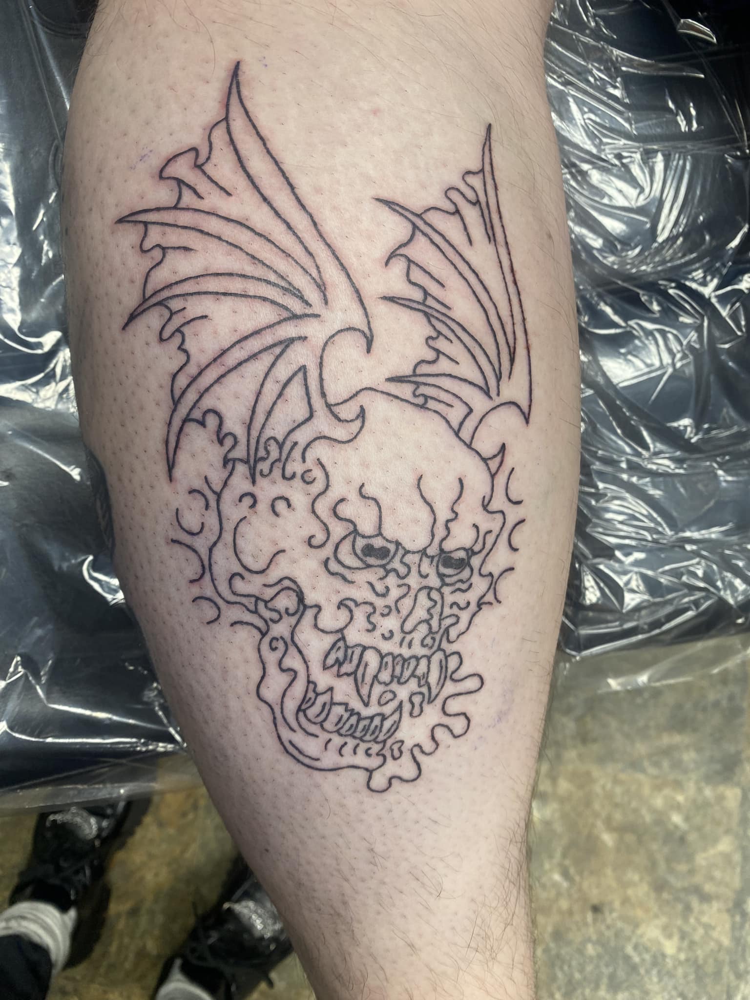 What are good lining techniques for tattoo design?