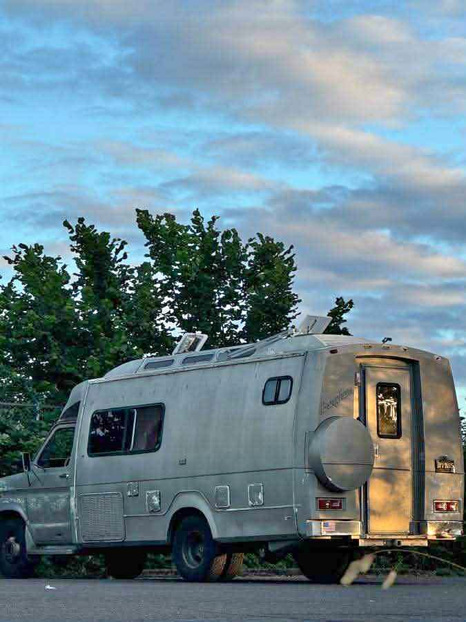 1981 Ford E350 Brougham RV for Sale most likely needs towed but need ...