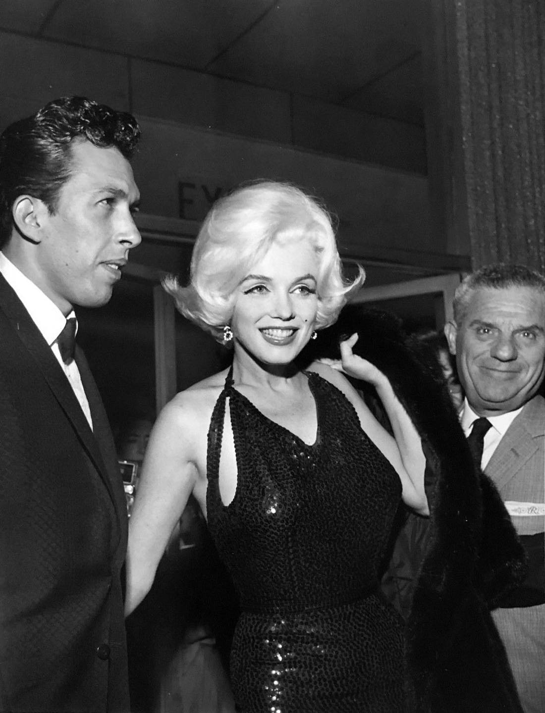 Goin' into the week like... 💚 Marilyn at the 1962 Golden Globes, March 5, 1962, exactly five months before she passed away. So beautiful here...no one could have known she'd soon be