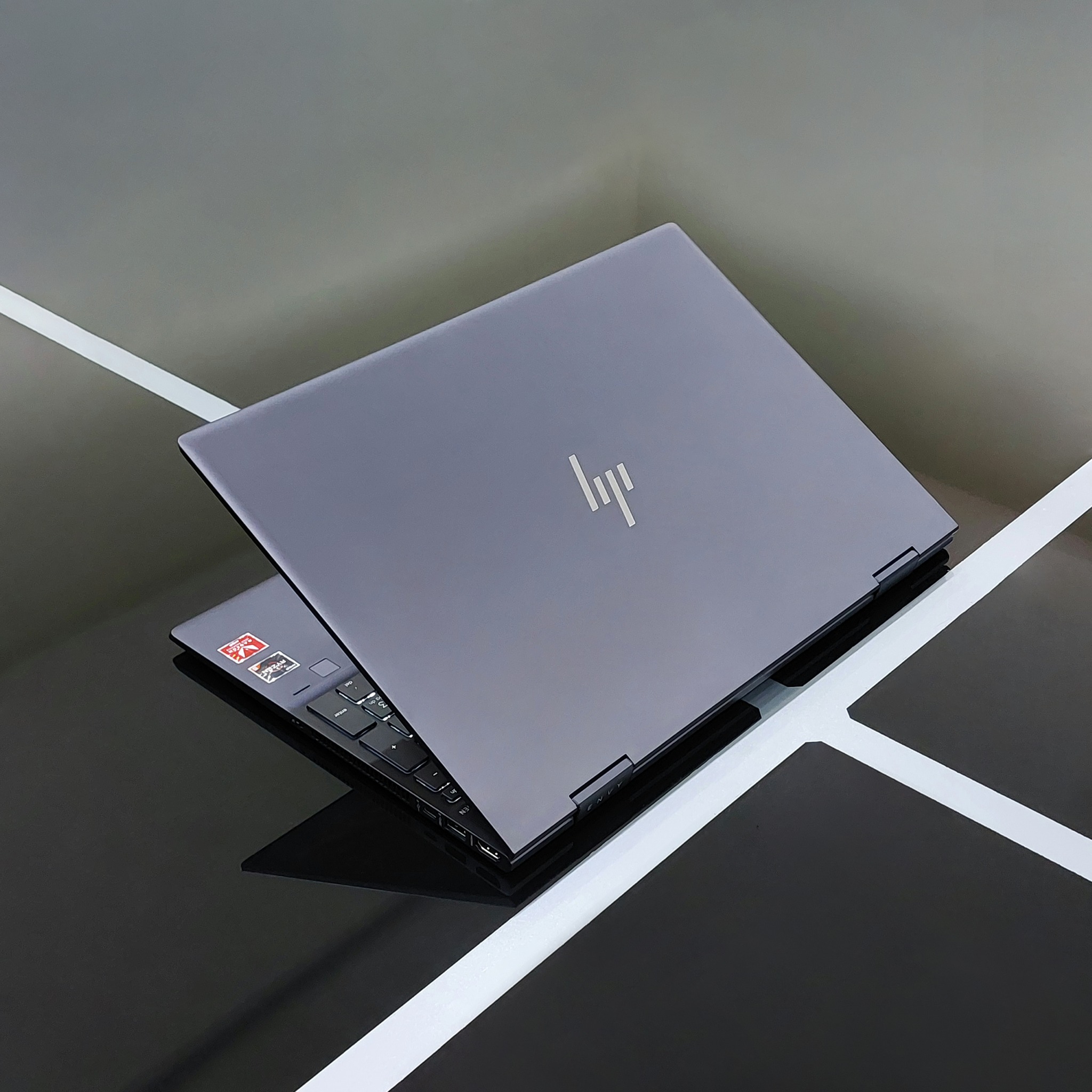 HP Envy x360 Convertible 13-ar0xxx Ryzen 7 2 in 1 Laptop ($650 USD