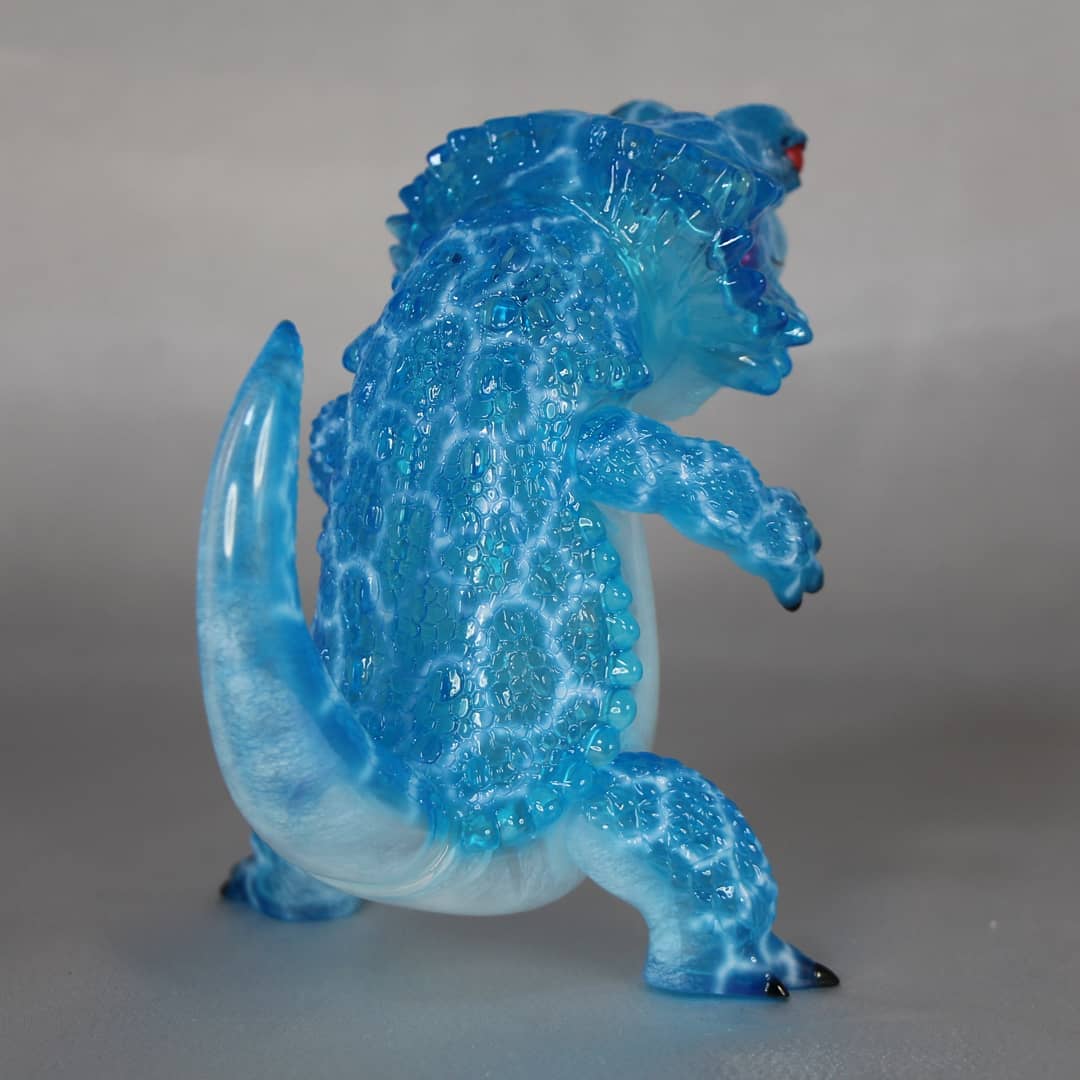フトアゴン』の水中迷彩カラー、仕様決定しました。 全体の青が少し