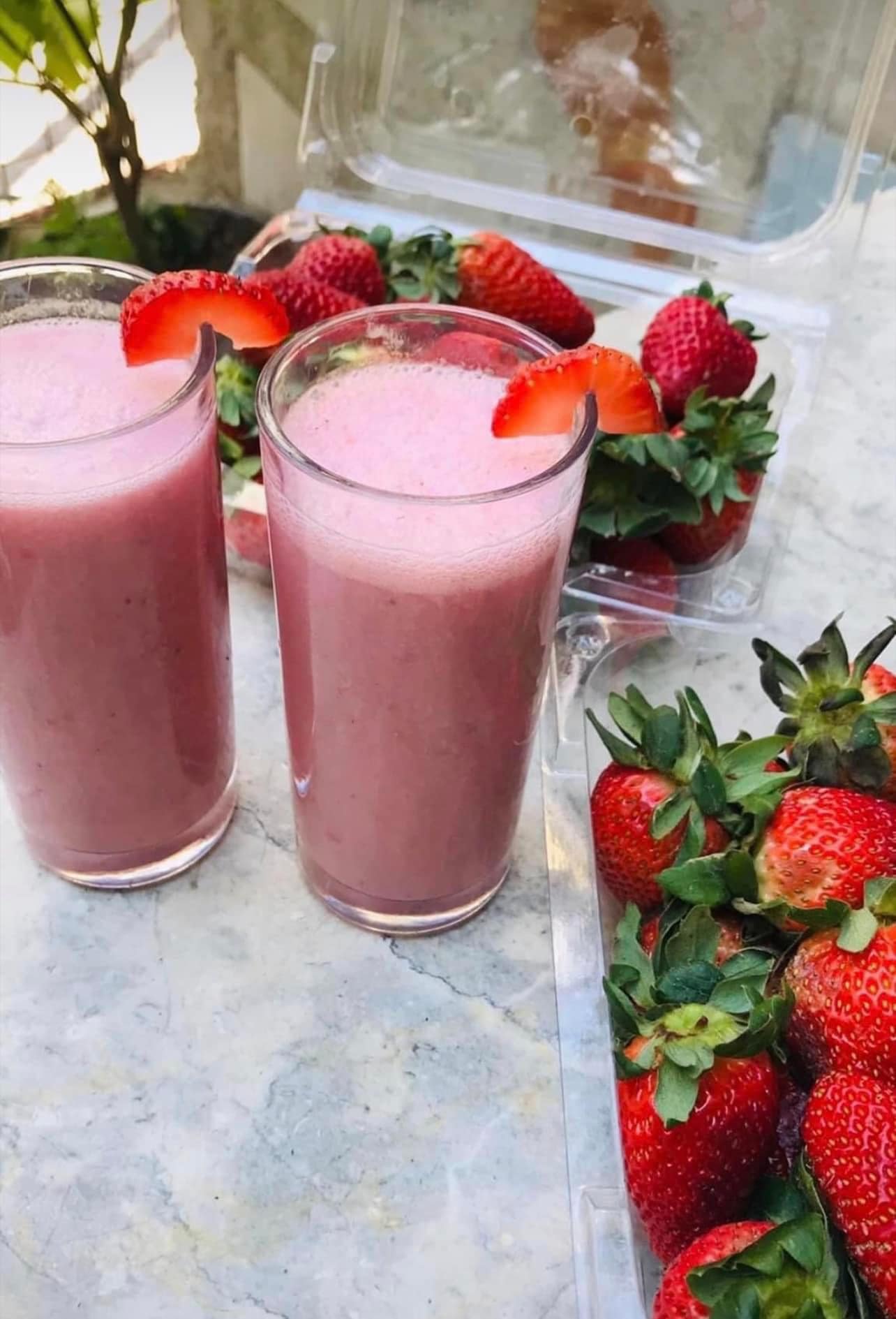 Café RIAMA - STRAWBERRY KAMO DA 👌🤤🍓 AVAILABLE NA LATER 😋😋😋...