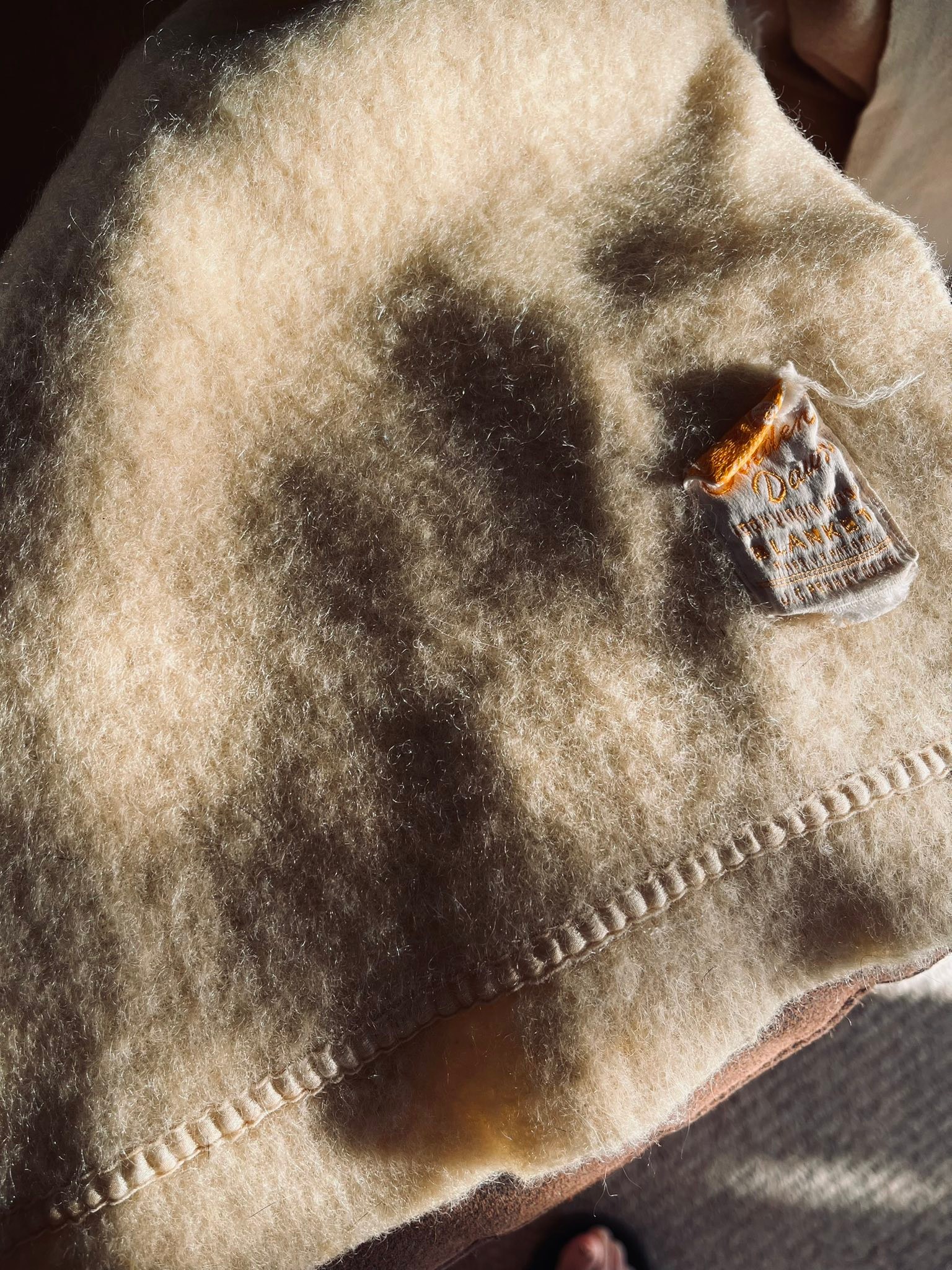 Golden Dawn 100% wool blankets keep me warm on cold nights