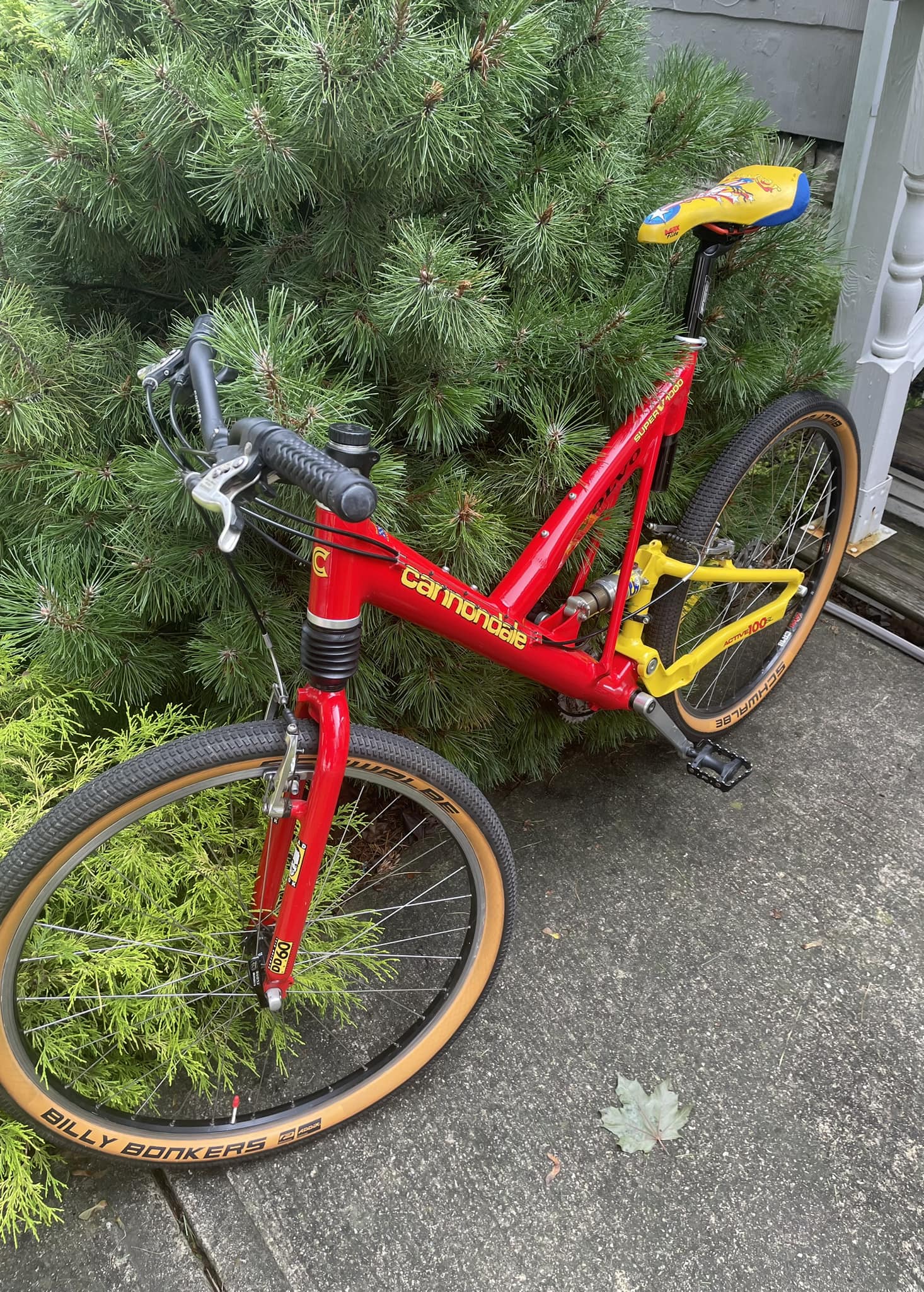 What is the model year of Cannondale Volvo edition in Viper Red?