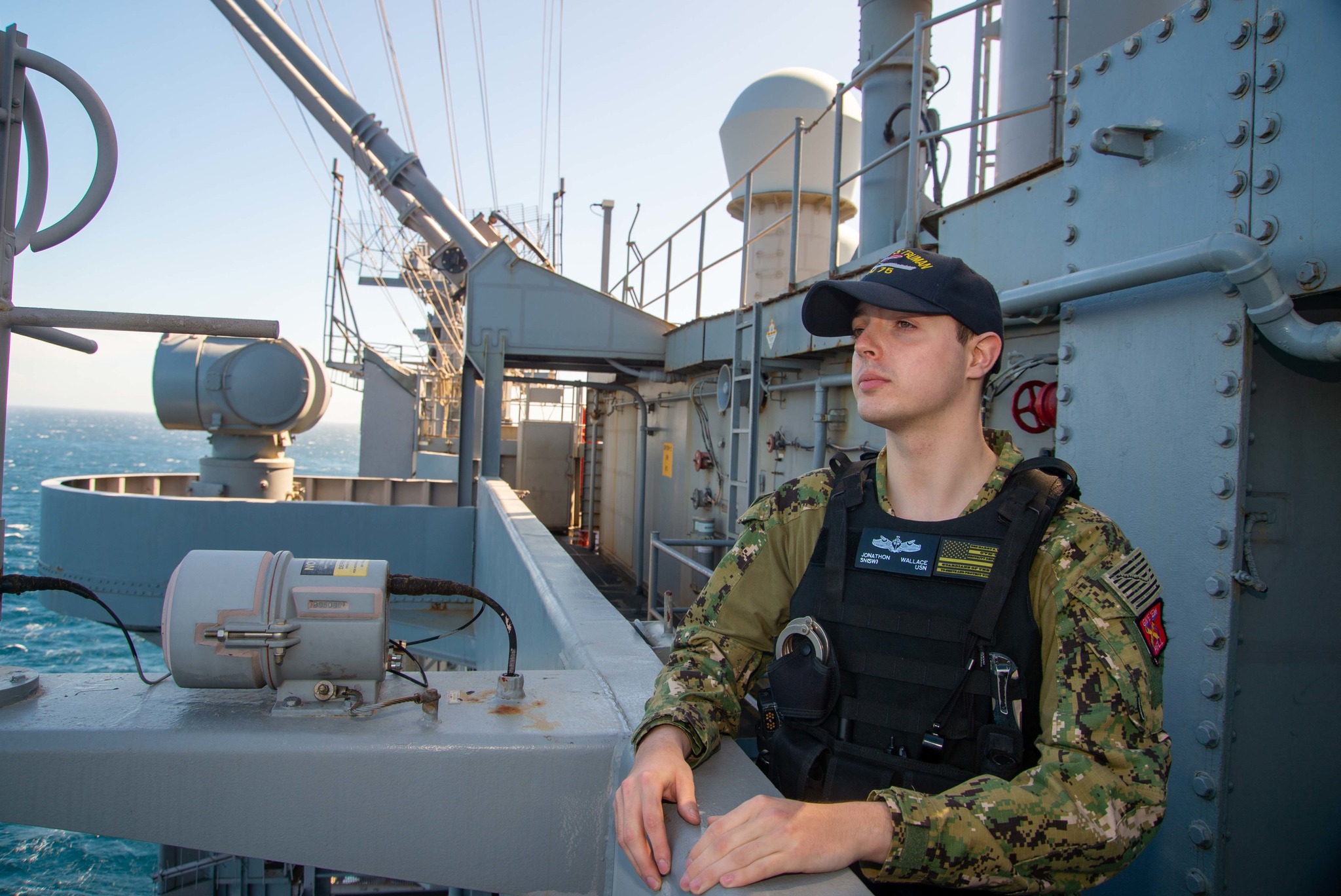 U.S. Navy - Daily Routine 💪 ⚓ Sailors aboard the...