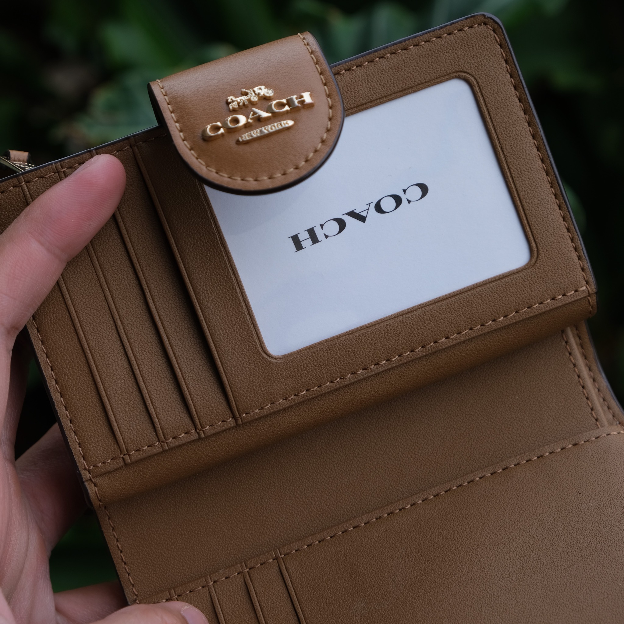 Authentic Coach Bi-fold Wallet ?? ?????: ??? ?,??? 