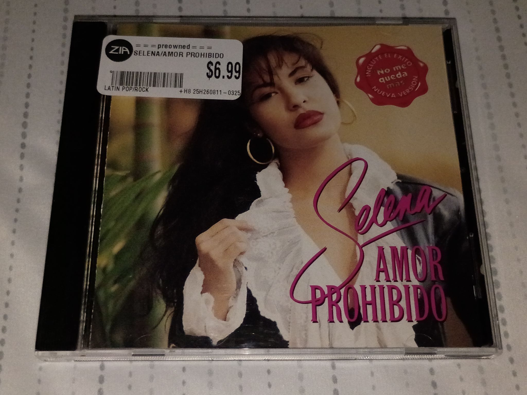 selena♥ページ For the fans, the collectors and the legacy of one of the world's