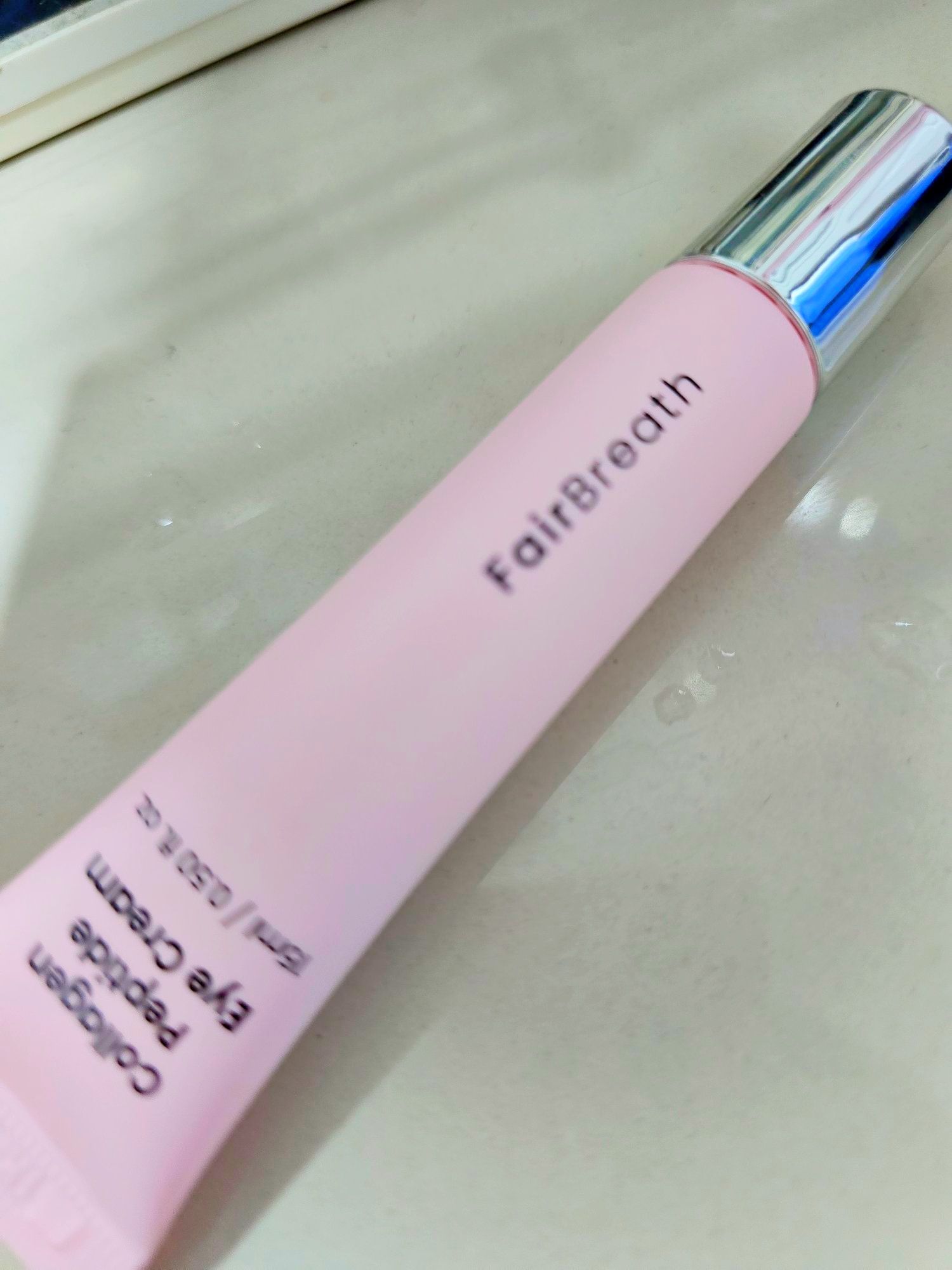 Fair Breath Collagen Peptide Eye Cream 睡前眼睛周围轻轻塗一圈让眼