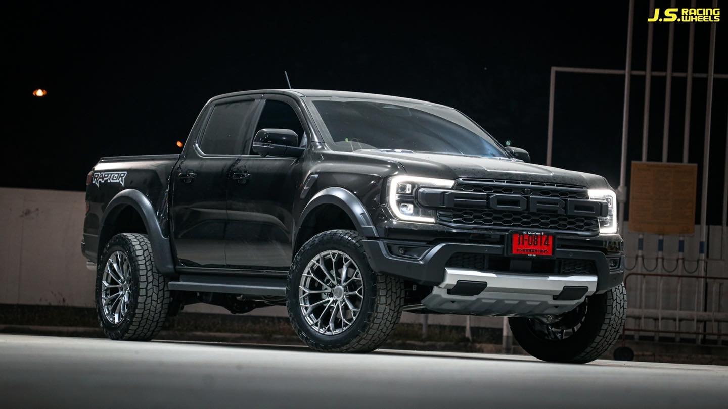 FORD RAPTOR >> ล้อ Raceforged RX02 20x9.5 +15 >> สีสั่งพิเศษ diamond ...