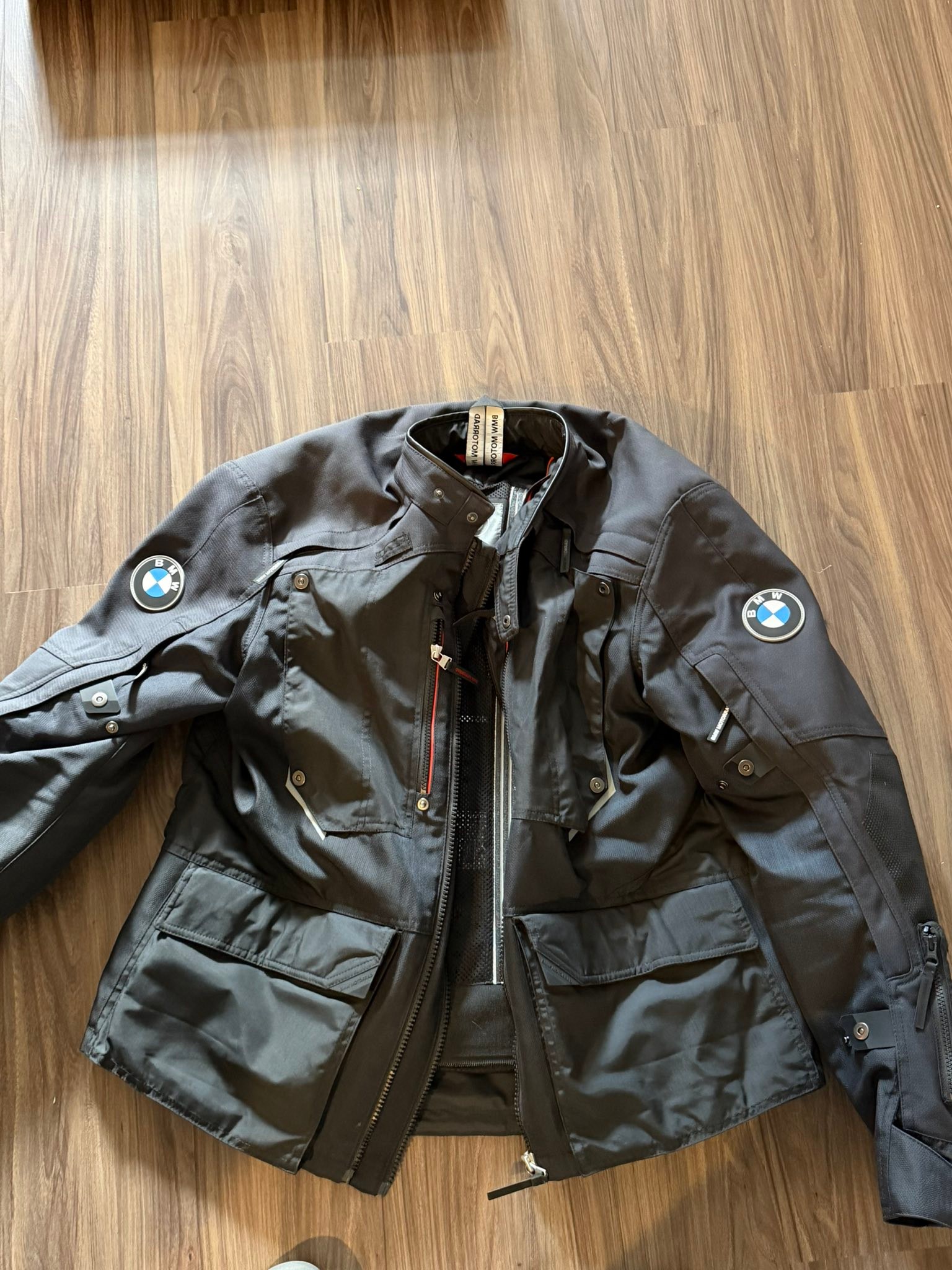 BMW Venting Jacket & Trousers Sizes: Jacket 58 XL, Trousers 54