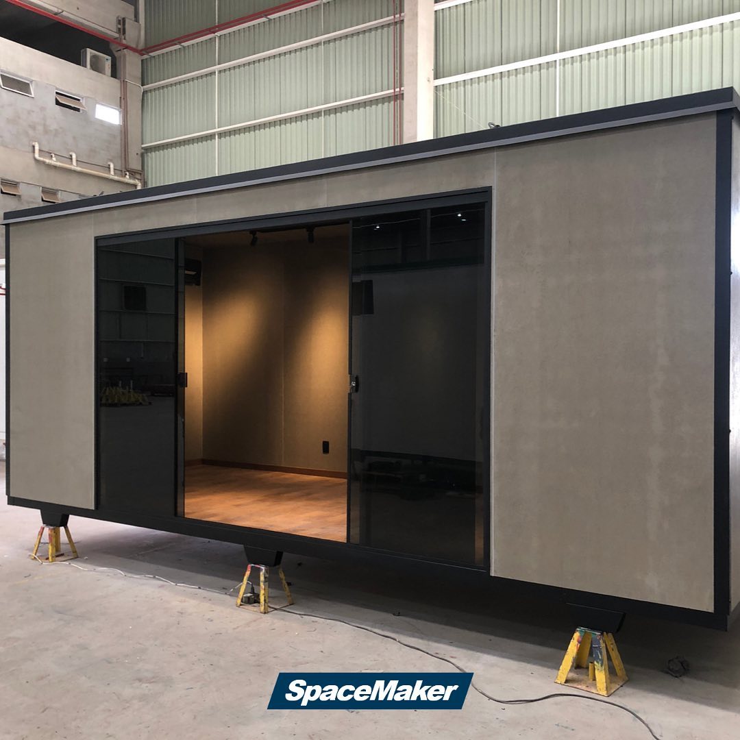 SpaceMaker Containers