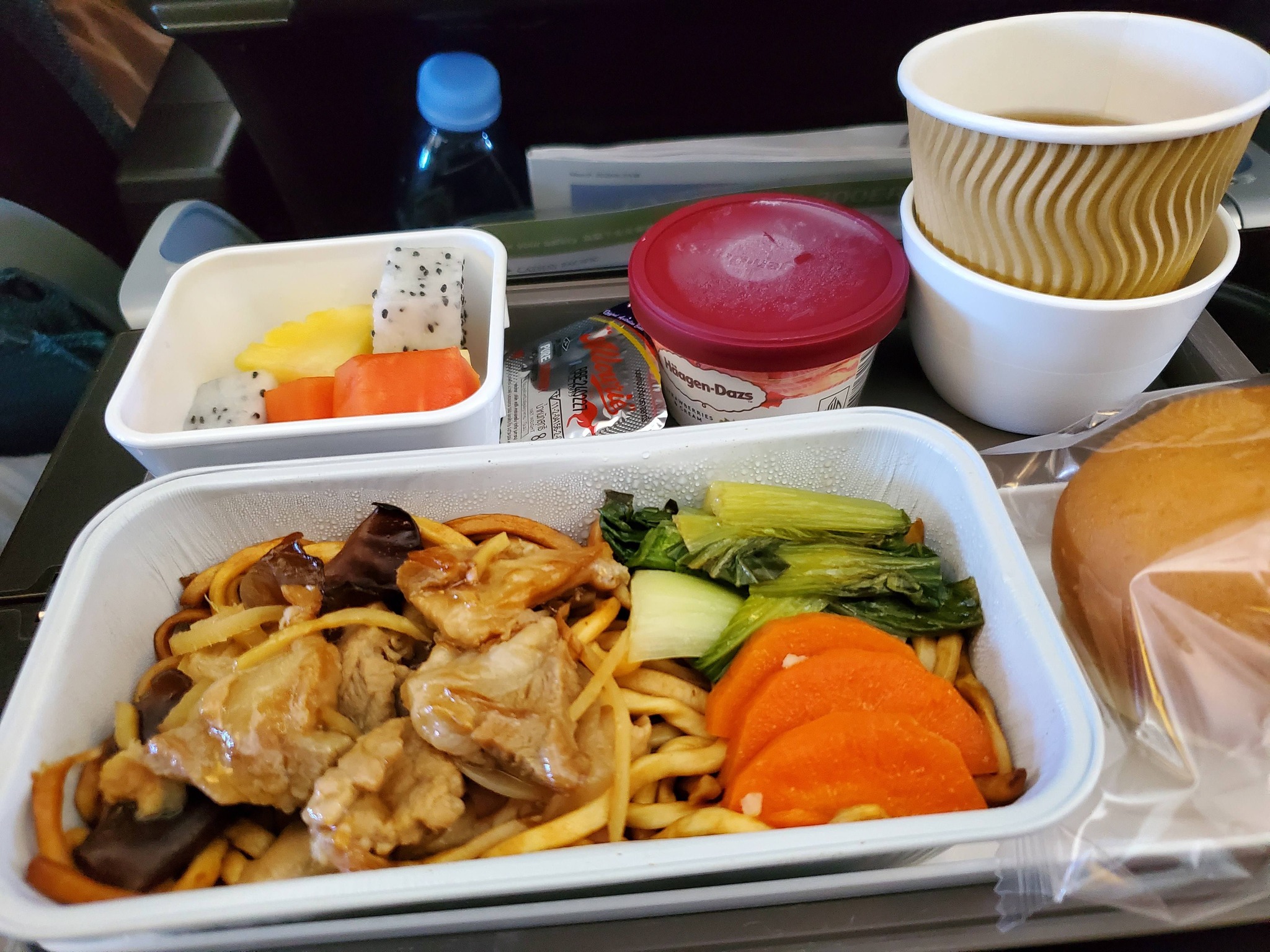 CX750 economy class meal options