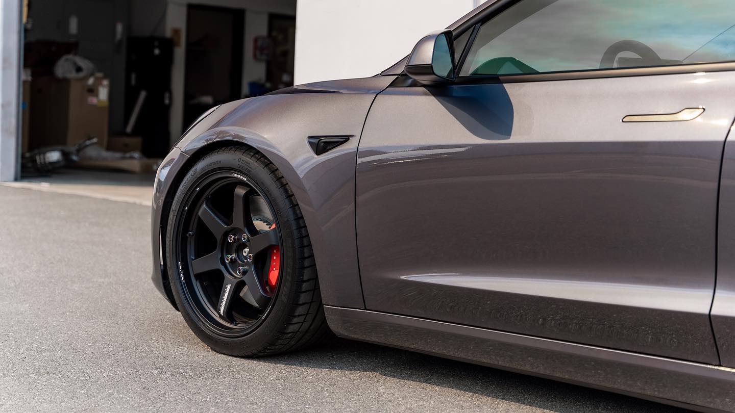 RAYS Wheels USA - TESLA Model 3 on VOLK RACING TE37 ULTRA...