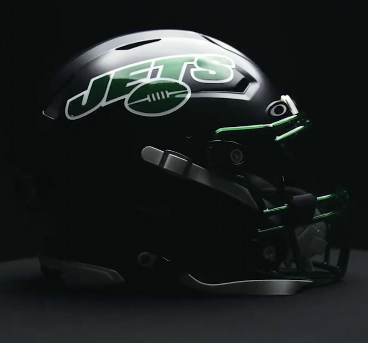 big football helmet Jasilon Head Cutout, Fat Heads on Stick Custom Photo, Giant Fun Face Cardboard Cutouts, Life Size face on a Stick, 8, 12, 18, 24, 30, 34in Tall Football Color:Flipper 4.3 oz - Gold Walleye Osprey Aether 55, Black point chinstrap c_accessoires_damen_herren