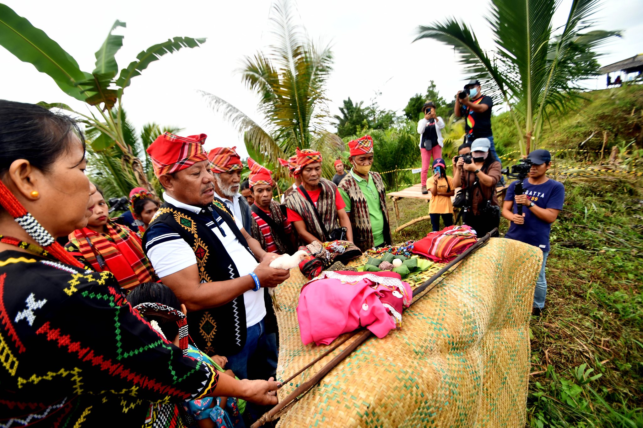 Sarangani - Tribal leaders hold “damsu” before the release of ...