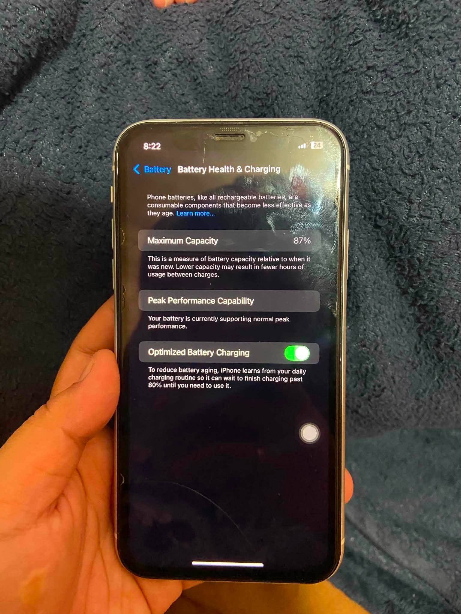 ?FOR SALE IPHONE XR Very good condition 256GB Issue: BACKGLASS Pm 