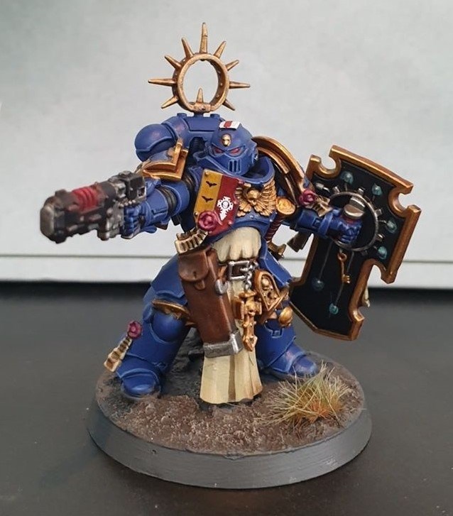 Games Workshop Warhammer 40k Dark Angels Primaris Lieutenant with Storm Shield | UK