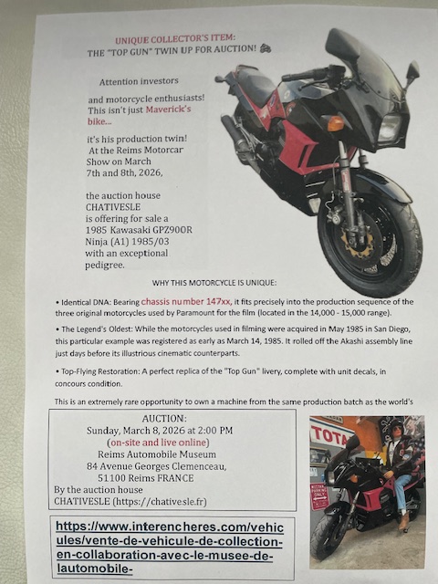 ライブ写真「8」 The **1985/03 Kawasaki GPZ900R Ninja (A1) « TOP GUN 3** is being