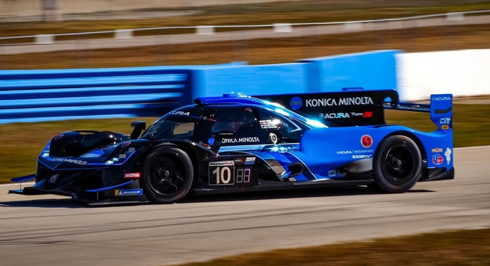 wayne-taylor-racing-the-blue-and-black-no-10-konica-minolta-acura