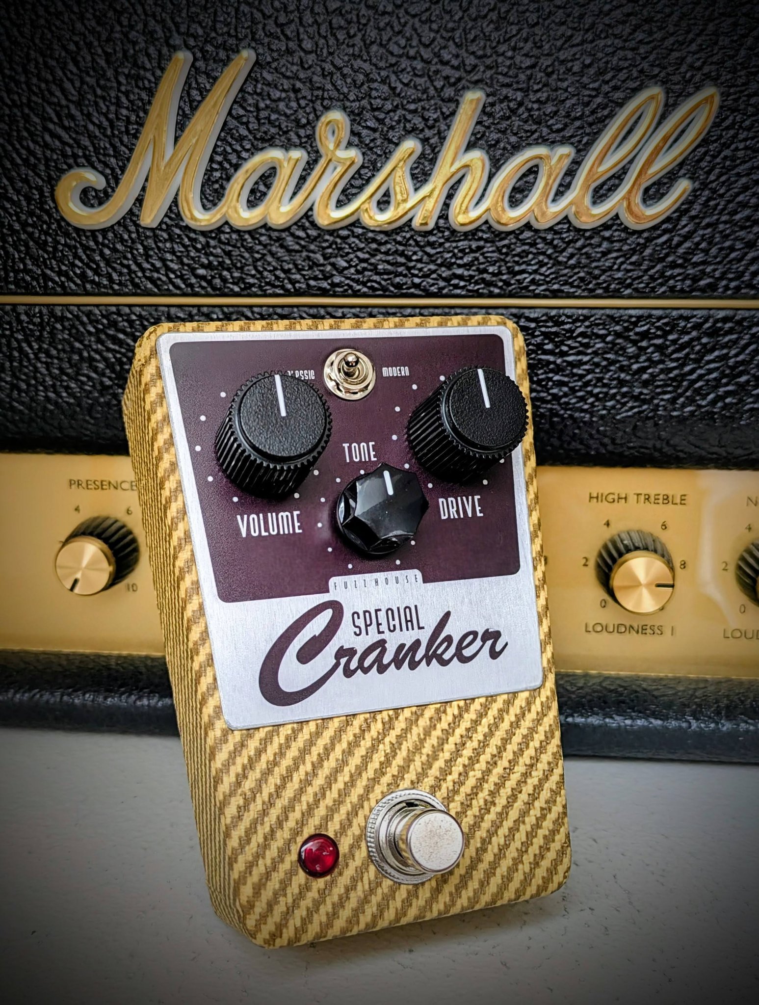 EQD Special Cranker DIY pedal project with added gain and tone