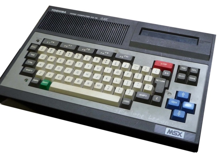 Sony MSX2 HitBit HB-F900 and its dedicated A/V editing console.