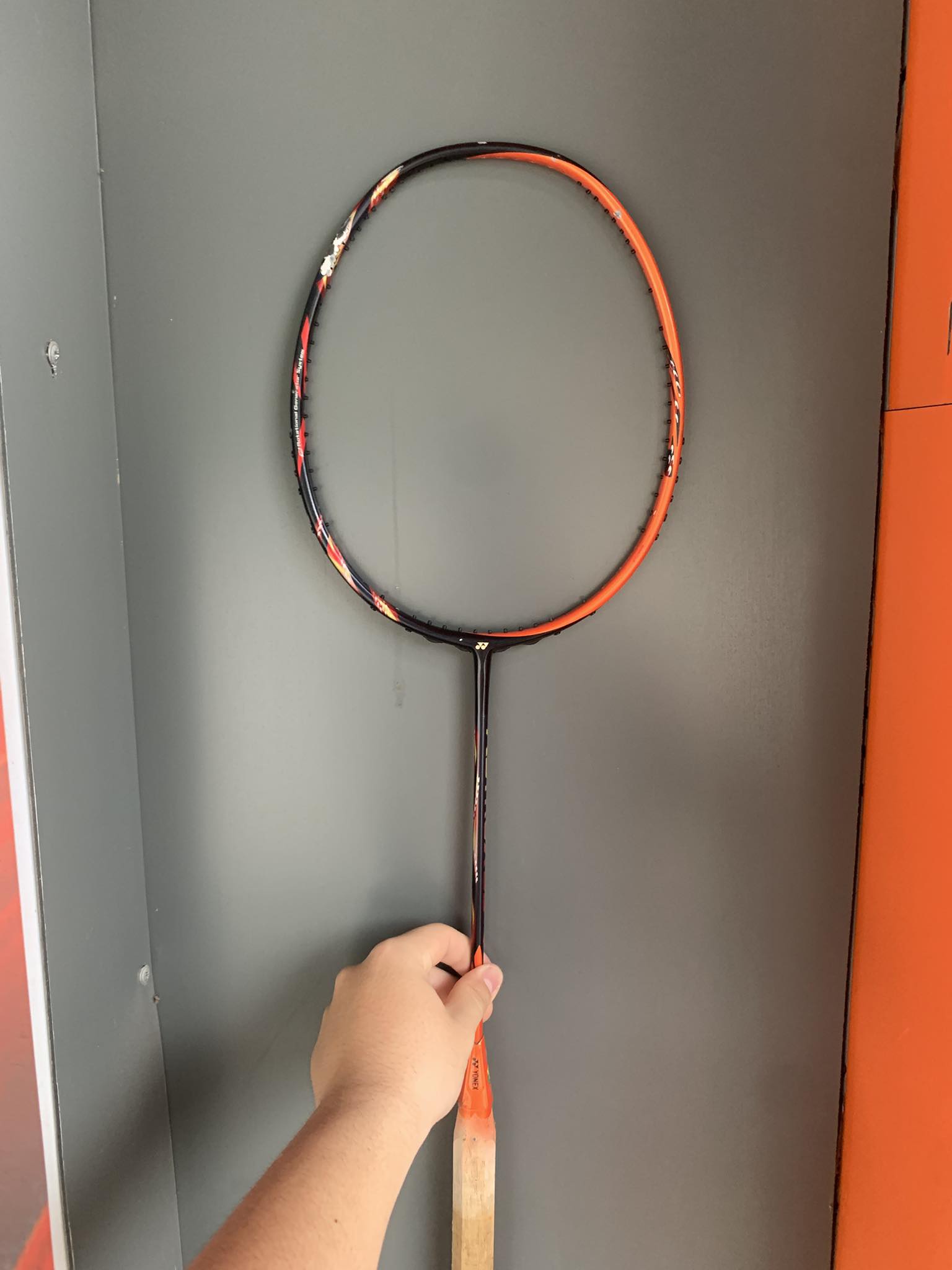 Yonex astrox 99 cam 4u5 SP ?