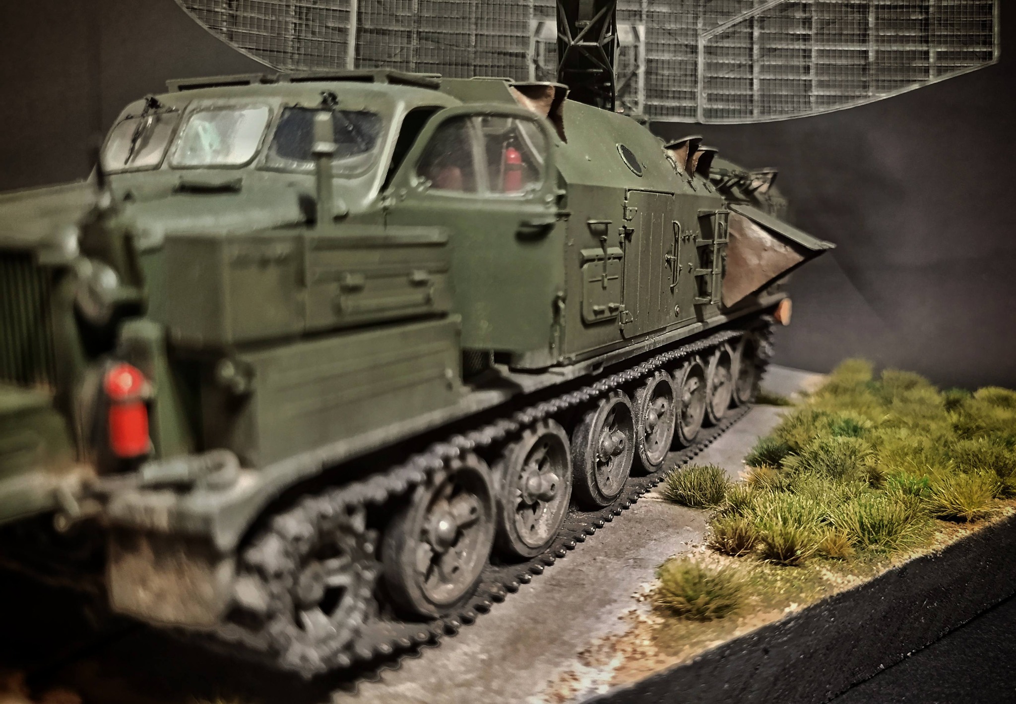 Building the 1:35 Trumpeter P40/1s12 Radar Model
