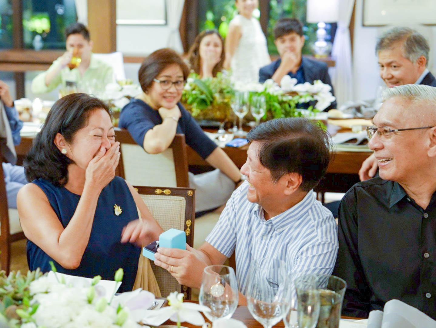 News5 - “SHE SAID YES (AGAIN)!” Muling nag-propose si Pres. Bongbong ...