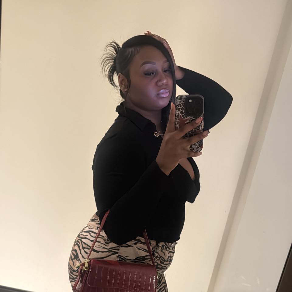Kiyah D. Wells - I’m here! Where everybody at? | Facebook