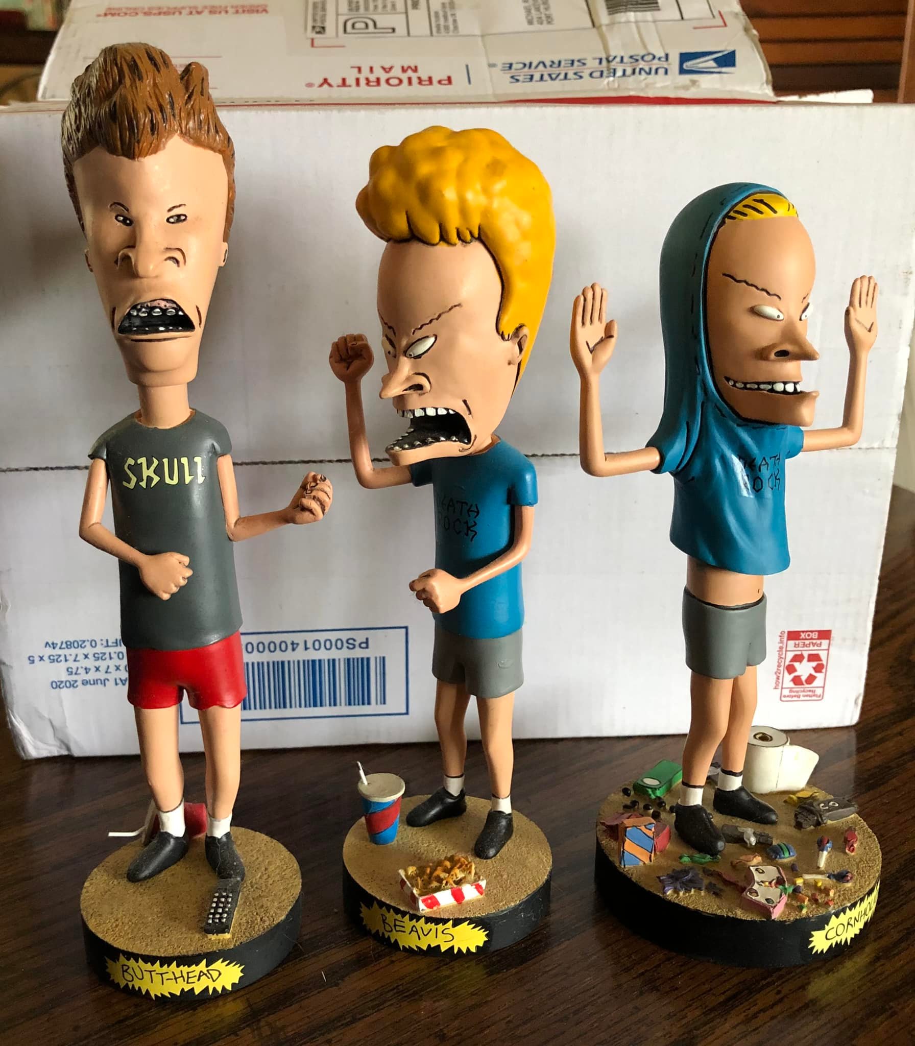 Beavis and Butthead Cornholio head knocker review
