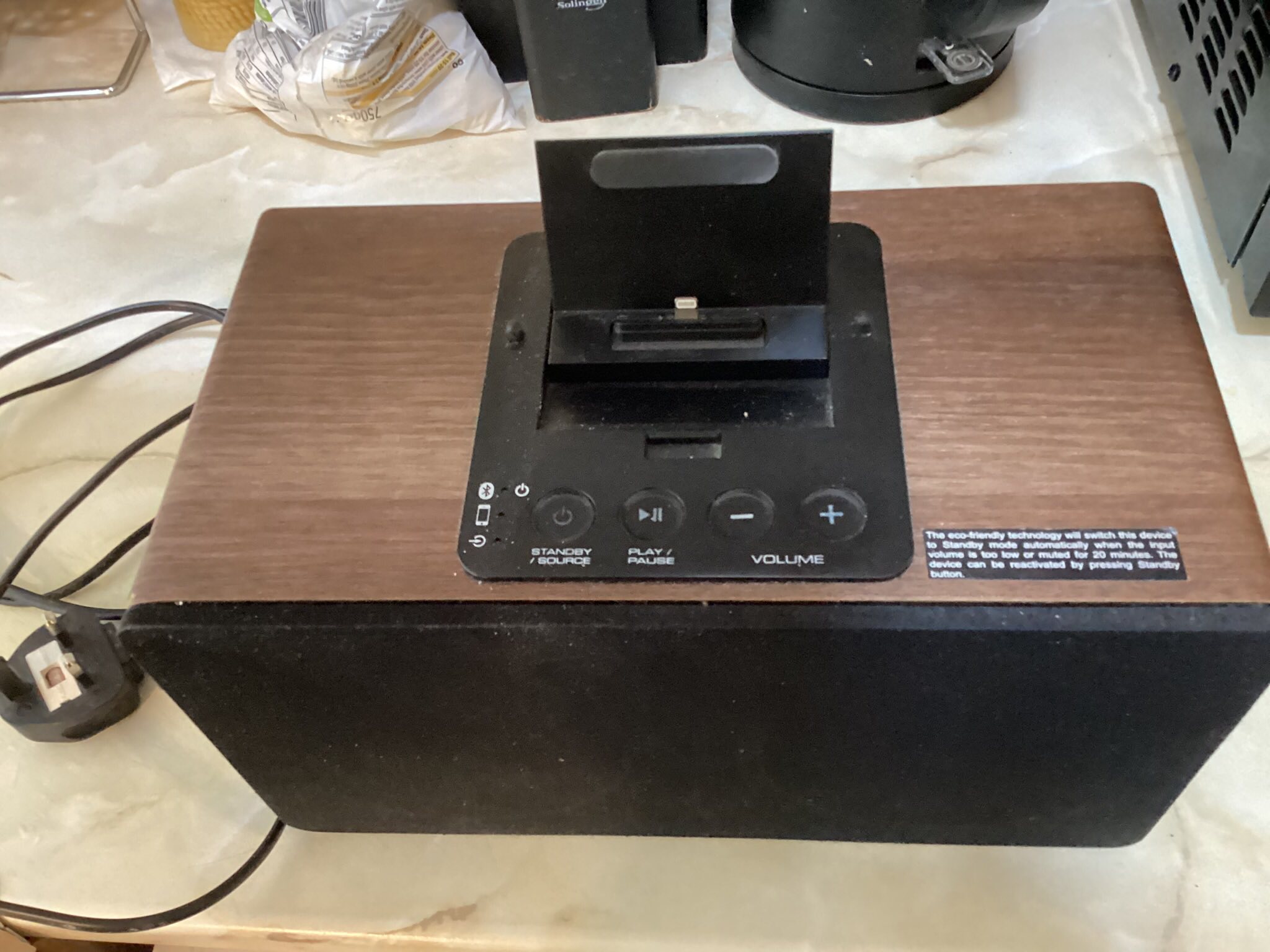 ION iLP Digital Conversion Turntable for iPhone, iPad and iPod  display picture 1