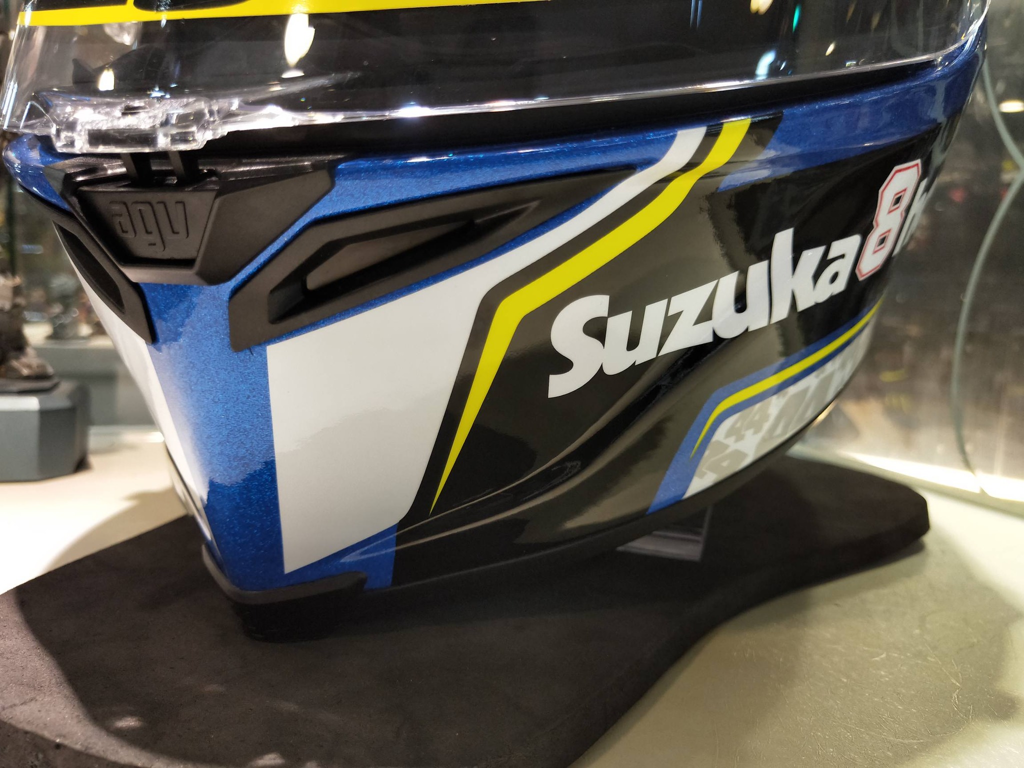 ? AGV Corsa R｜Suzuka 8 Hours 限定配色賽道血統，為速度而生。 源自 