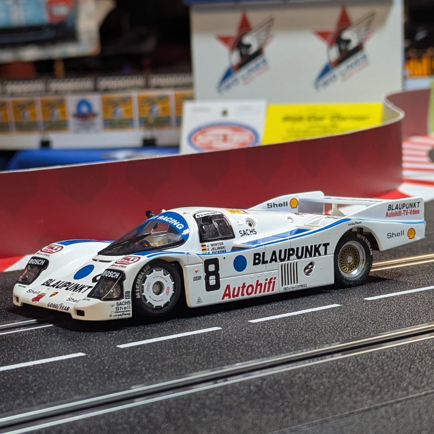 スパークPorsche 962C #17 1988 Le Mans おもちゃ スパークPorsche 962C #17 1988 Le Mans