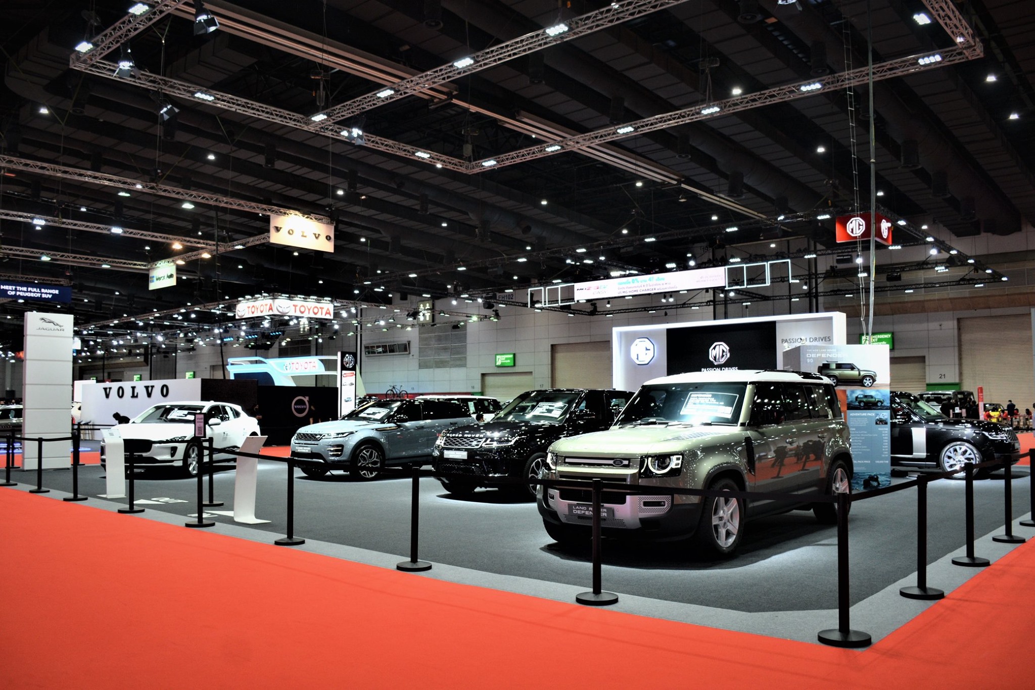 Range Rover - พบกับ Land Rover ในงาน Big Motor Sale 2020... | Facebook